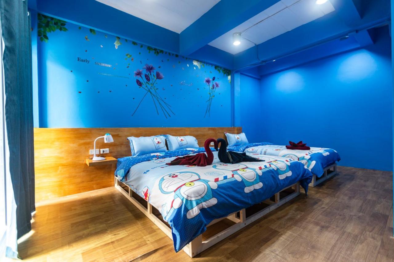 Firefly Phuket Hotel Patong Екстериор снимка